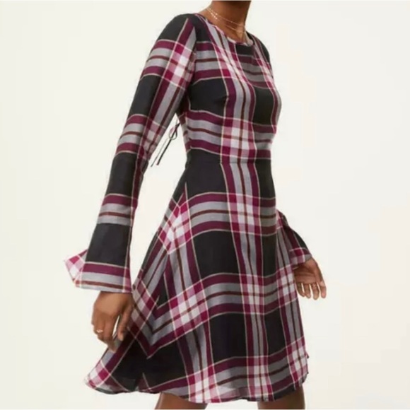 LOFT Dresses & Skirts - 👗 LOFT Plaid Dress NWT